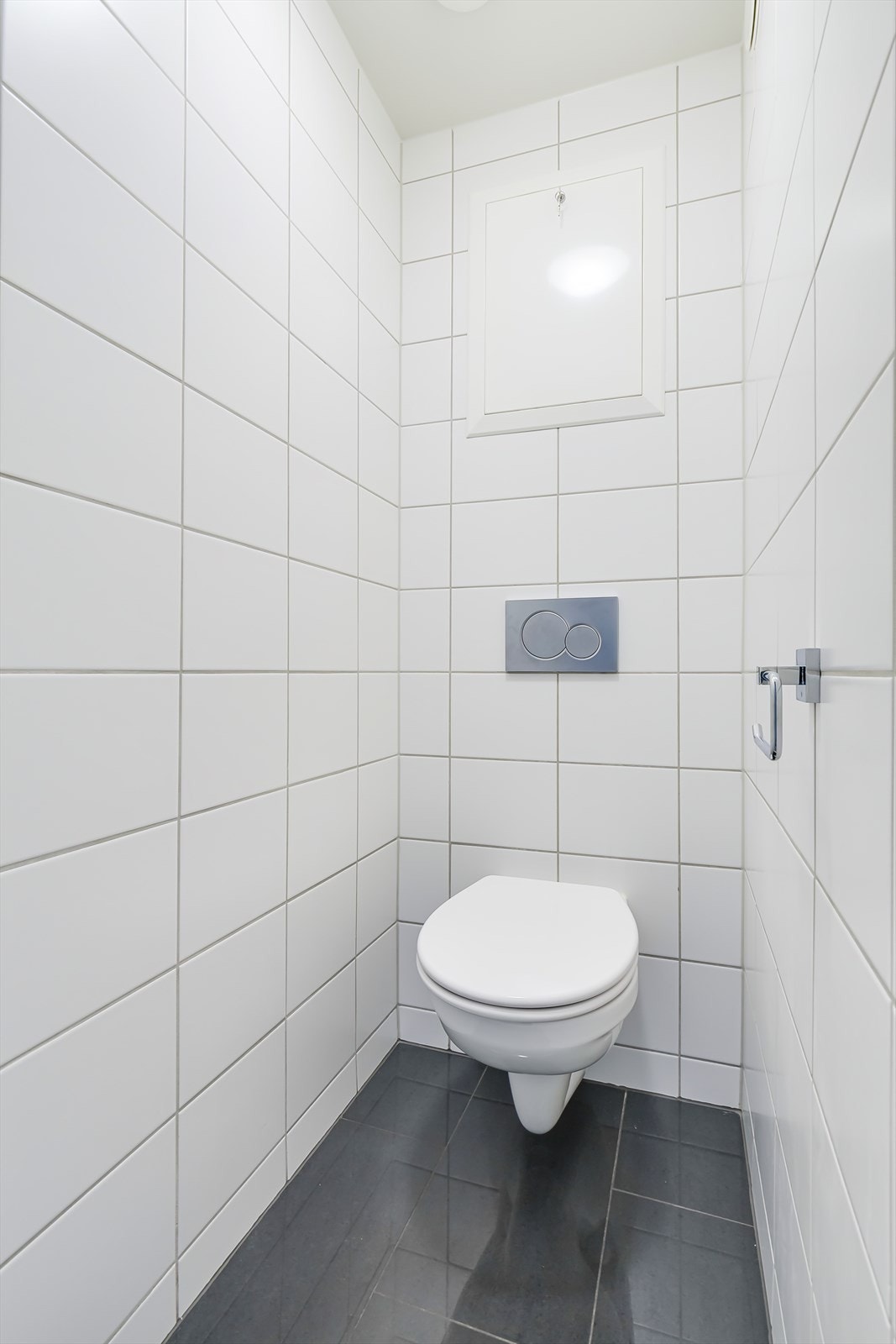 Separat toalett er praktisk når man har 3 soverom Galleribilde