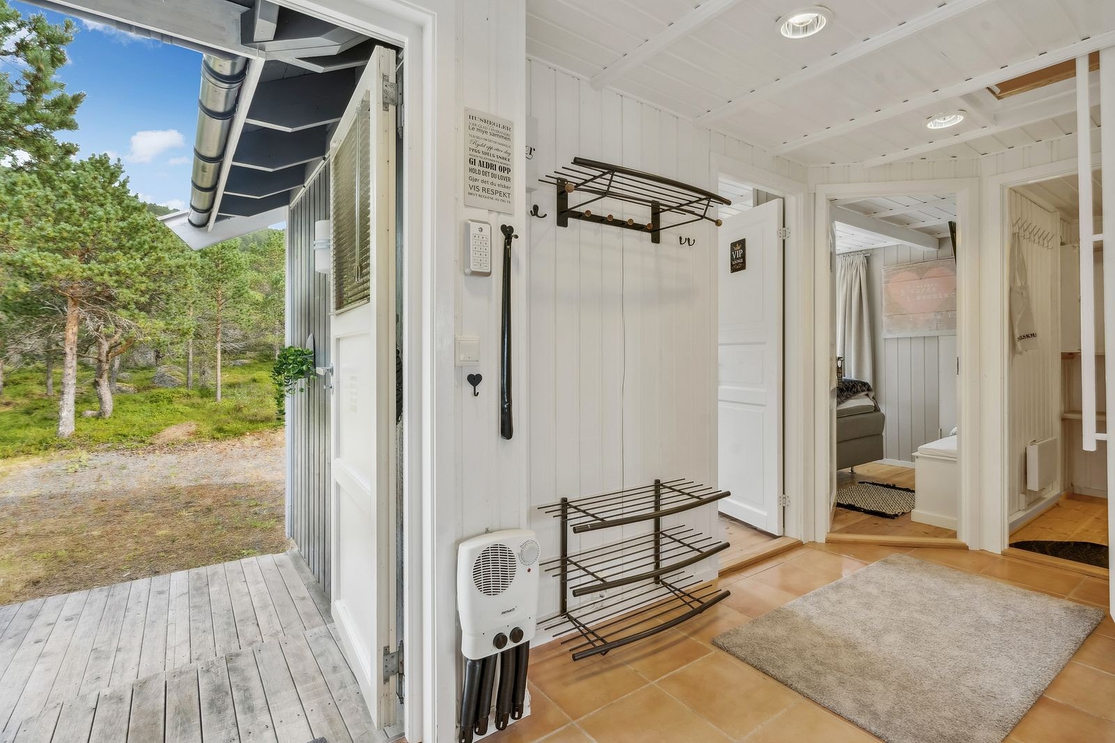 Inngang hovedhytte Galleribilde