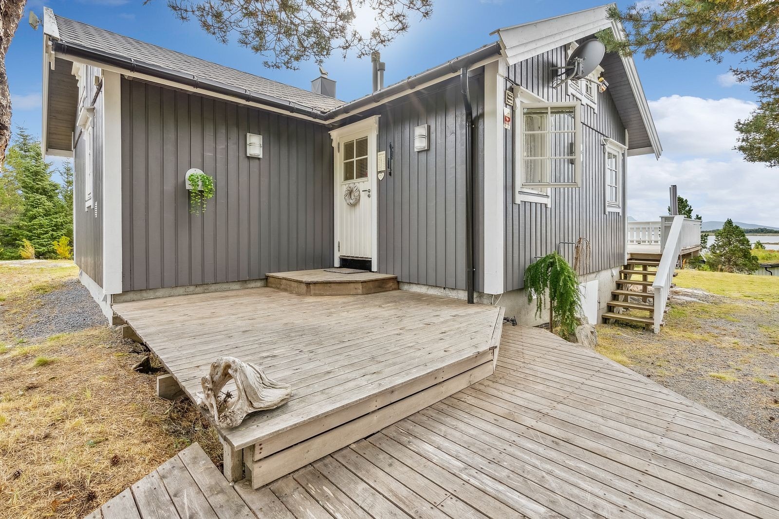 Inngangsparti hovedhytte Galleribilde