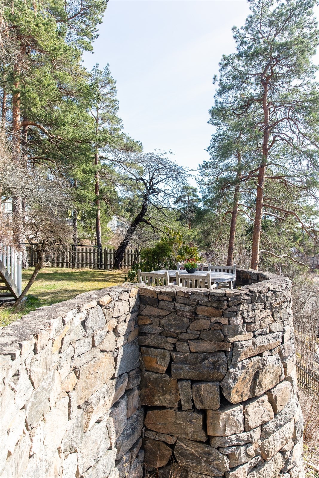 Parkmessig opparbeidet hage Galleribilde