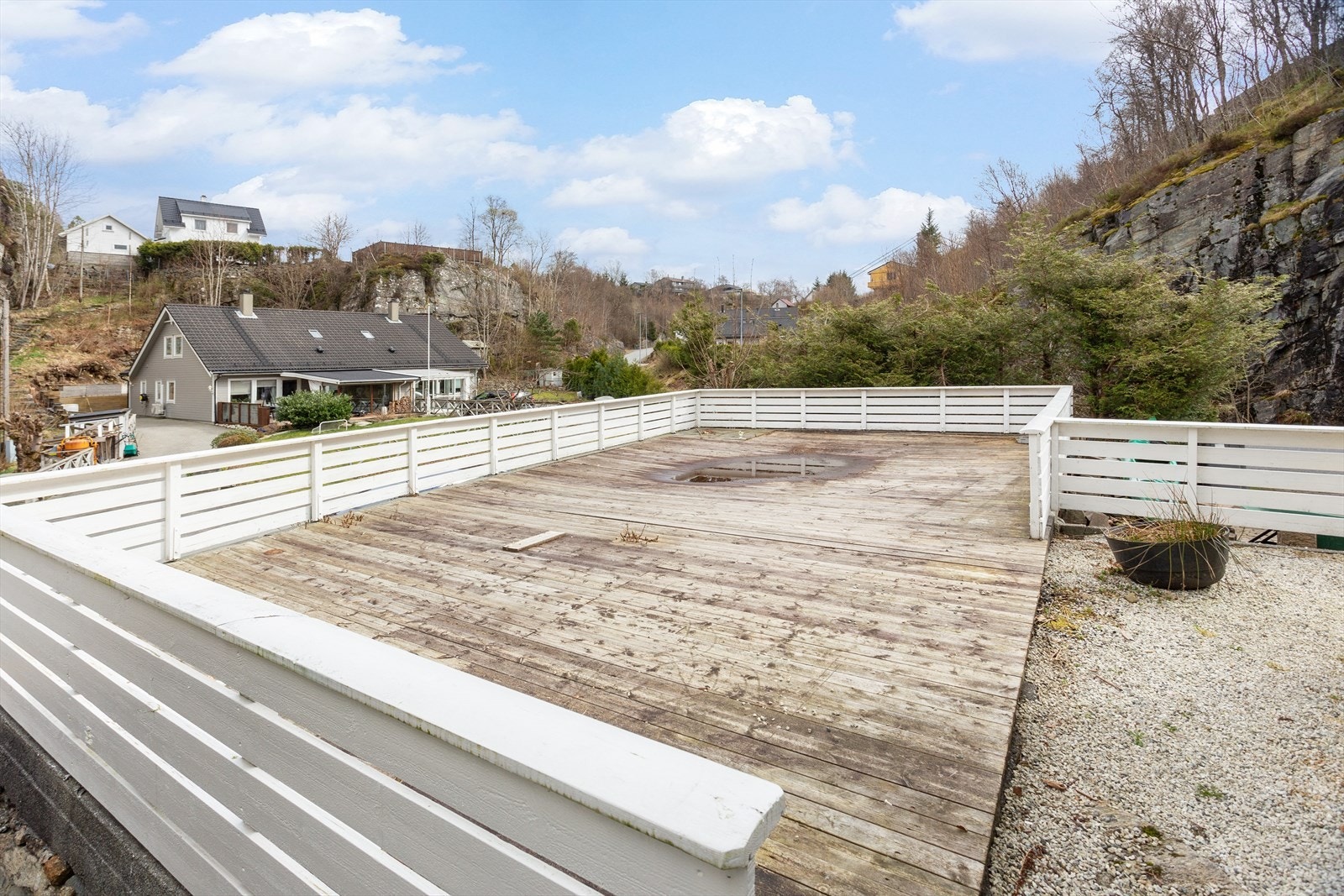 Stort uteareal. Galleribilde