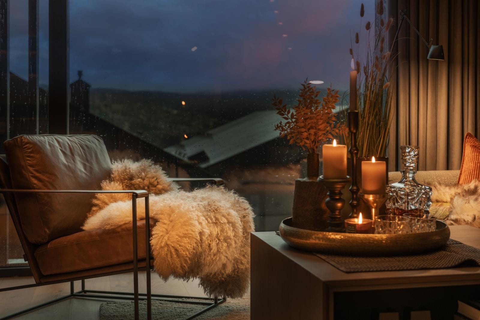 Påkostet innredning, gjennomført design, fokus på detaljer, skreddersydde løsninger. B24 byr på kvalitet i alle ledd