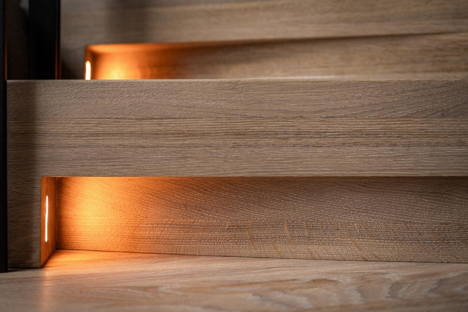 Leiligheten har vannbåren gulvvarme, levert fra et bergvarmeanlegg.