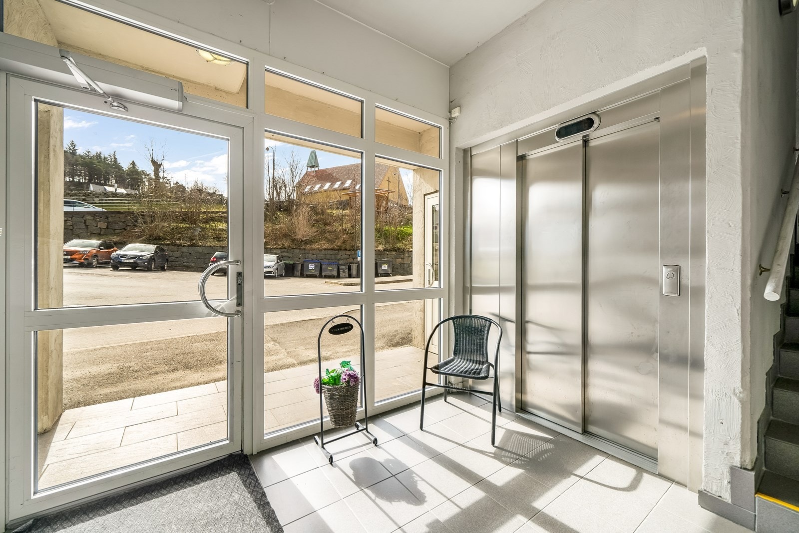 Heis i bygget som fører opp til leiligheten og ned til parkringskjelleren. Galleribilde