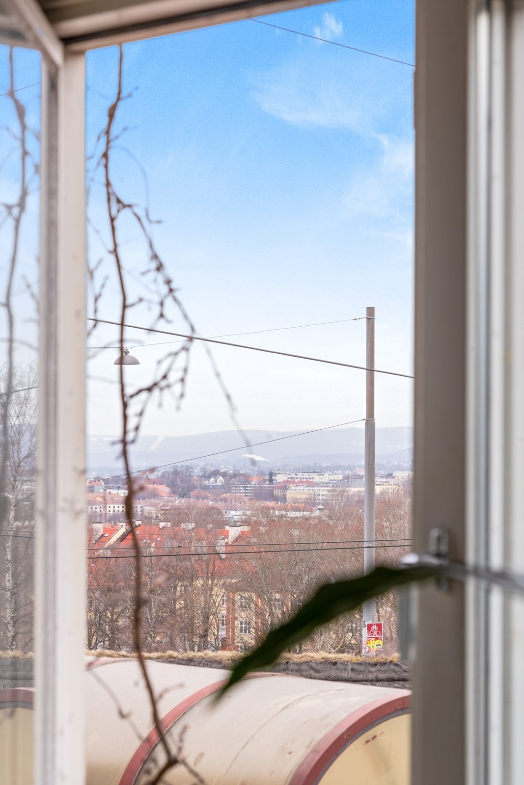 Fra vinduet er det flott utsikt utover Osloby! Galleribilde