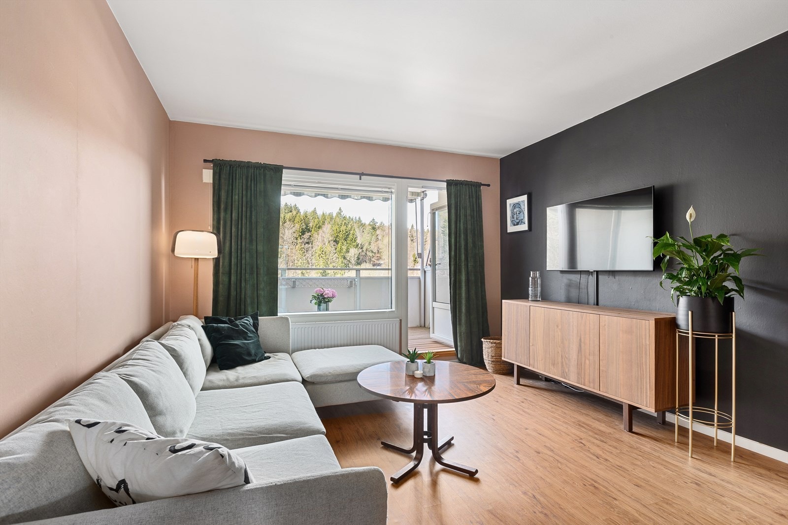 Utgang til overbygget balkong Galleribilde