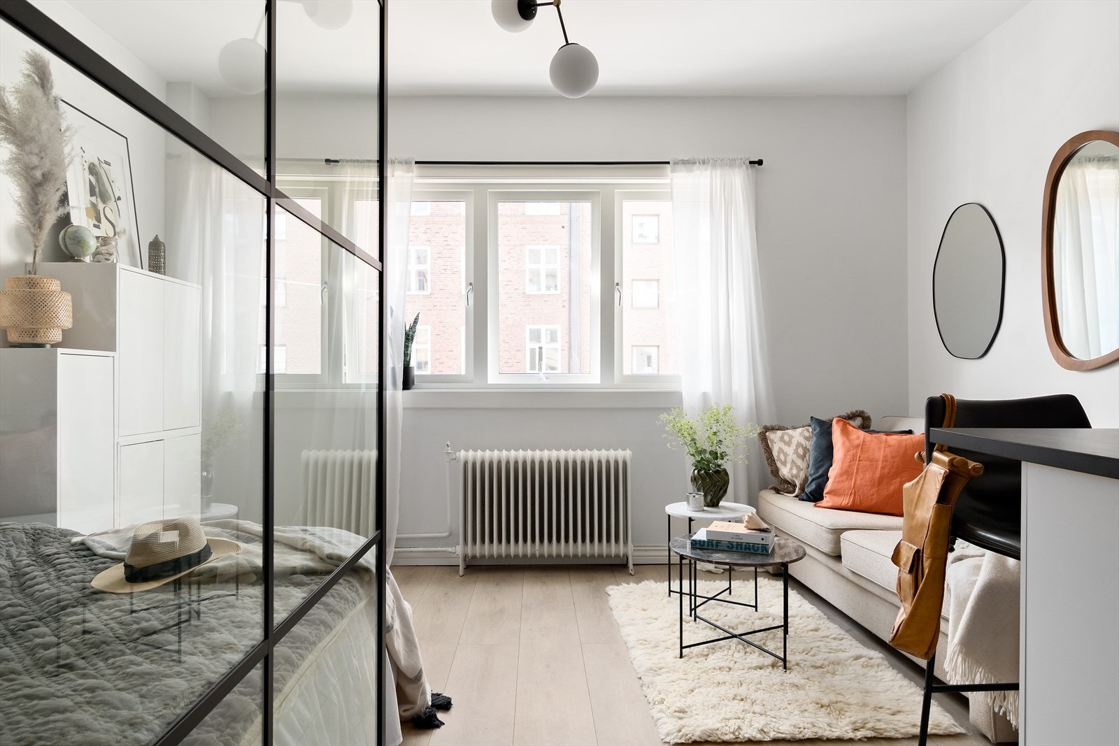 En praktisk 1-roms som er modernisert i 2021. Galleribilde