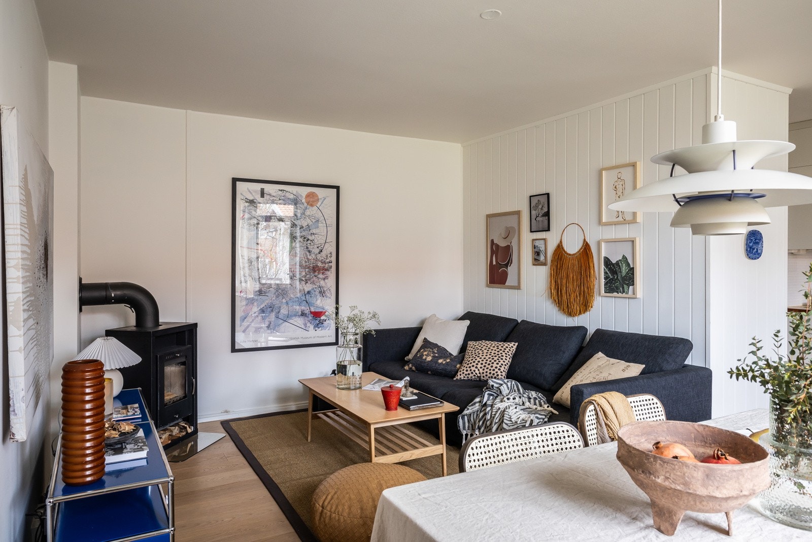 Godt med ekstern lagringsplass med 3 boder på til sammen 17 kvm (målbart gulvareal) Galleribilde