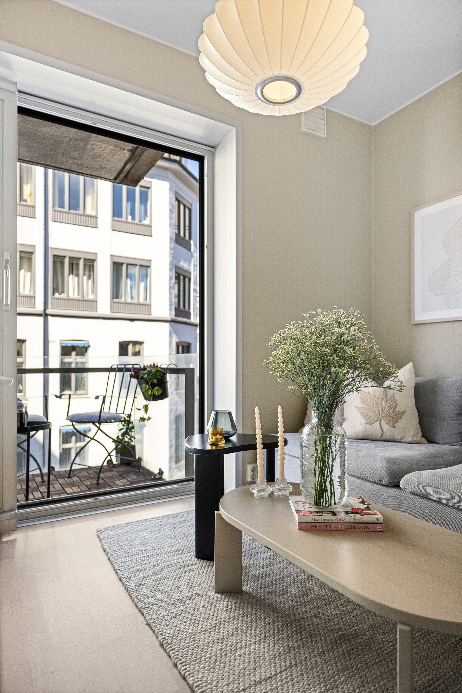 La oss ta turen ut på balkongen! Galleribilde