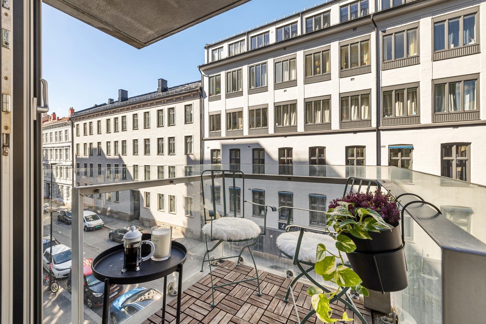 Sommeren er like rundt hjørnet, og denne balkongen vil du sette stor pris på i sommervarmen. Galleribilde