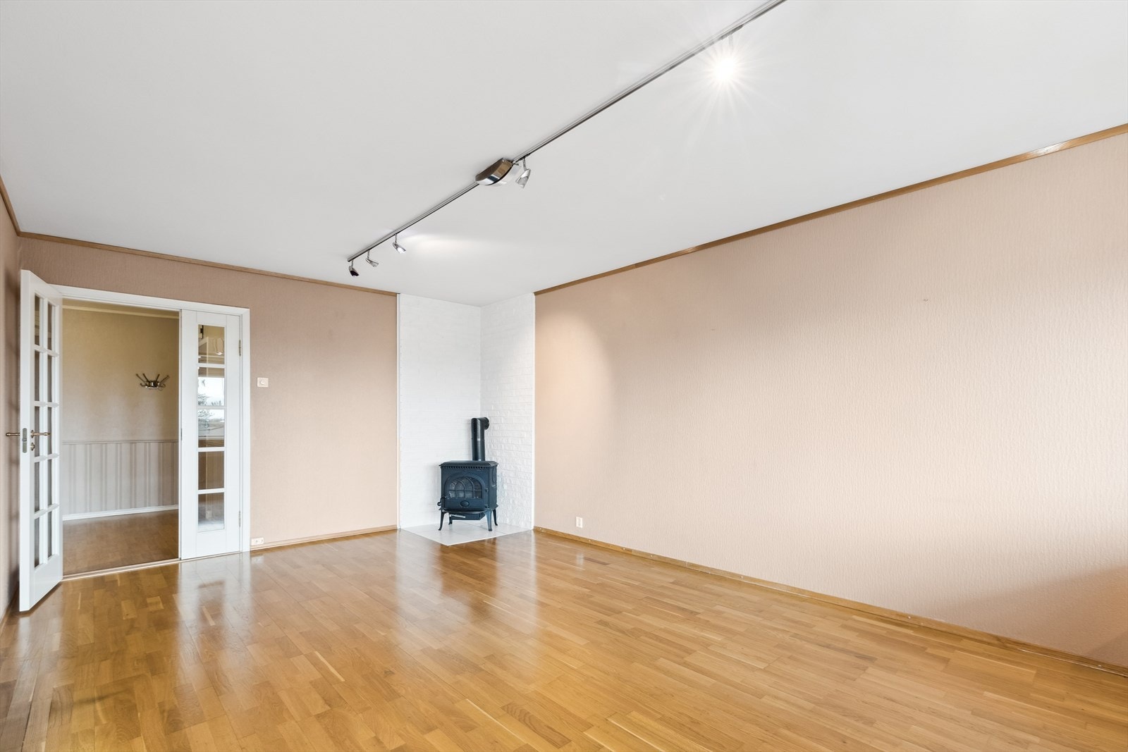 Vedovnen sørger for ekstra varme og kos de kjøligere dagene Galleribilde