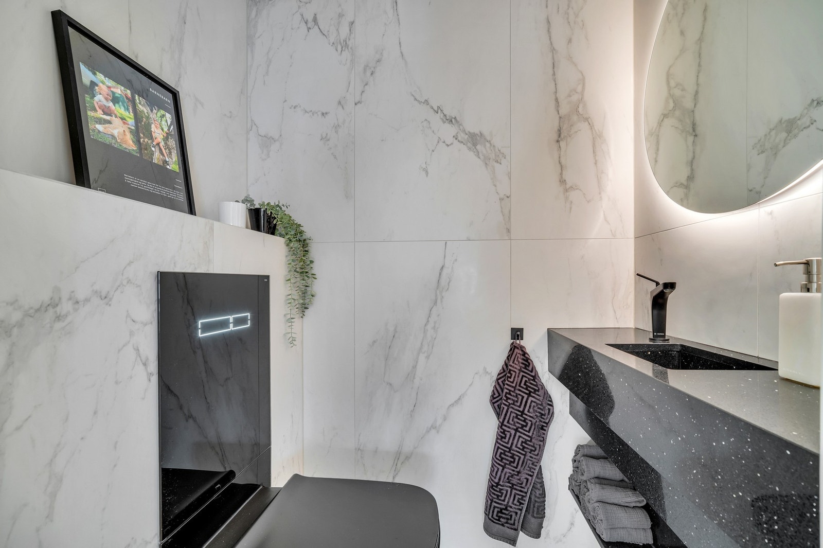 Praktisk toalettrom i 2.etasje Galleribilde