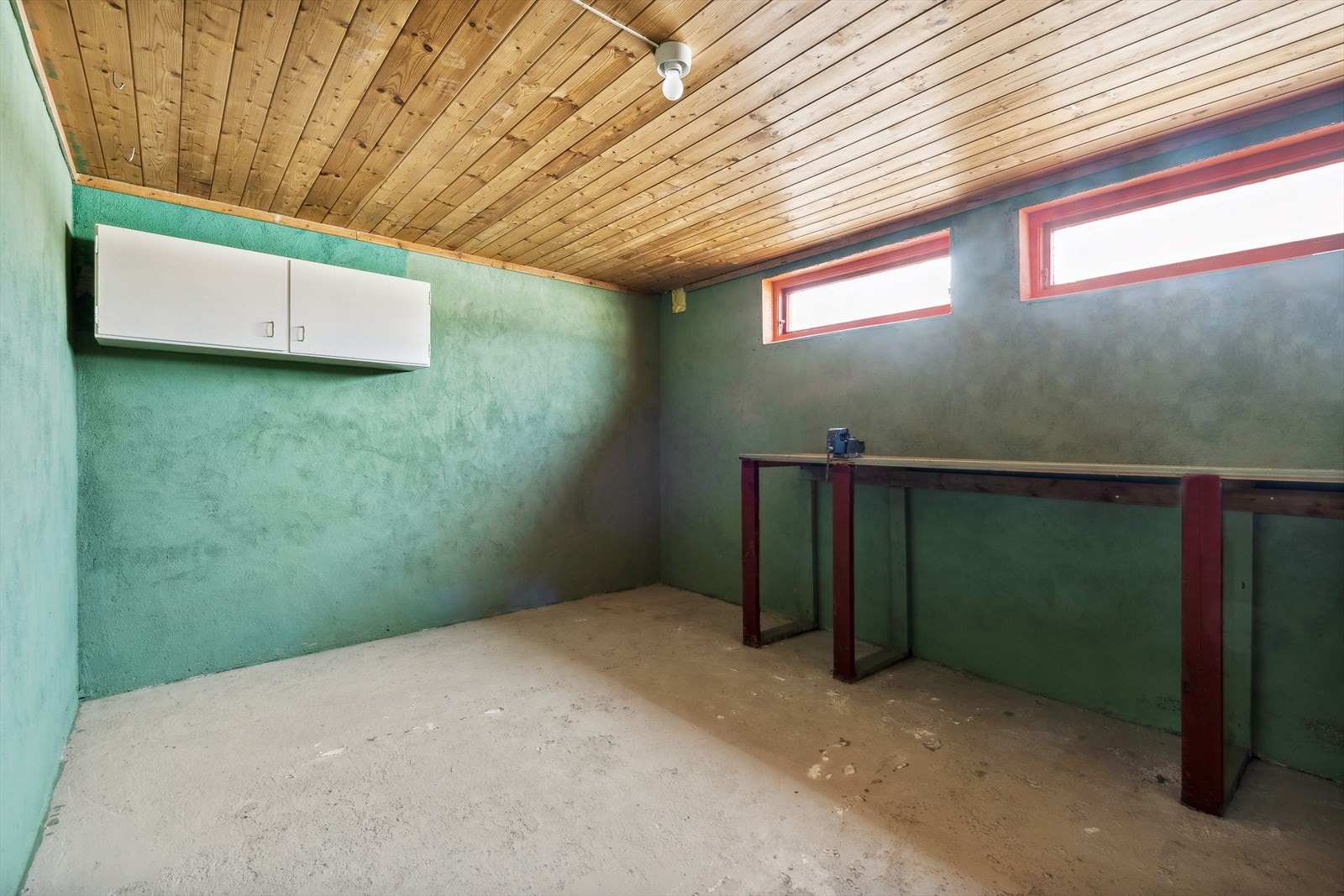 Ved bruksendring av underetasjen kan man innrede flere boligrom. Galleribilde