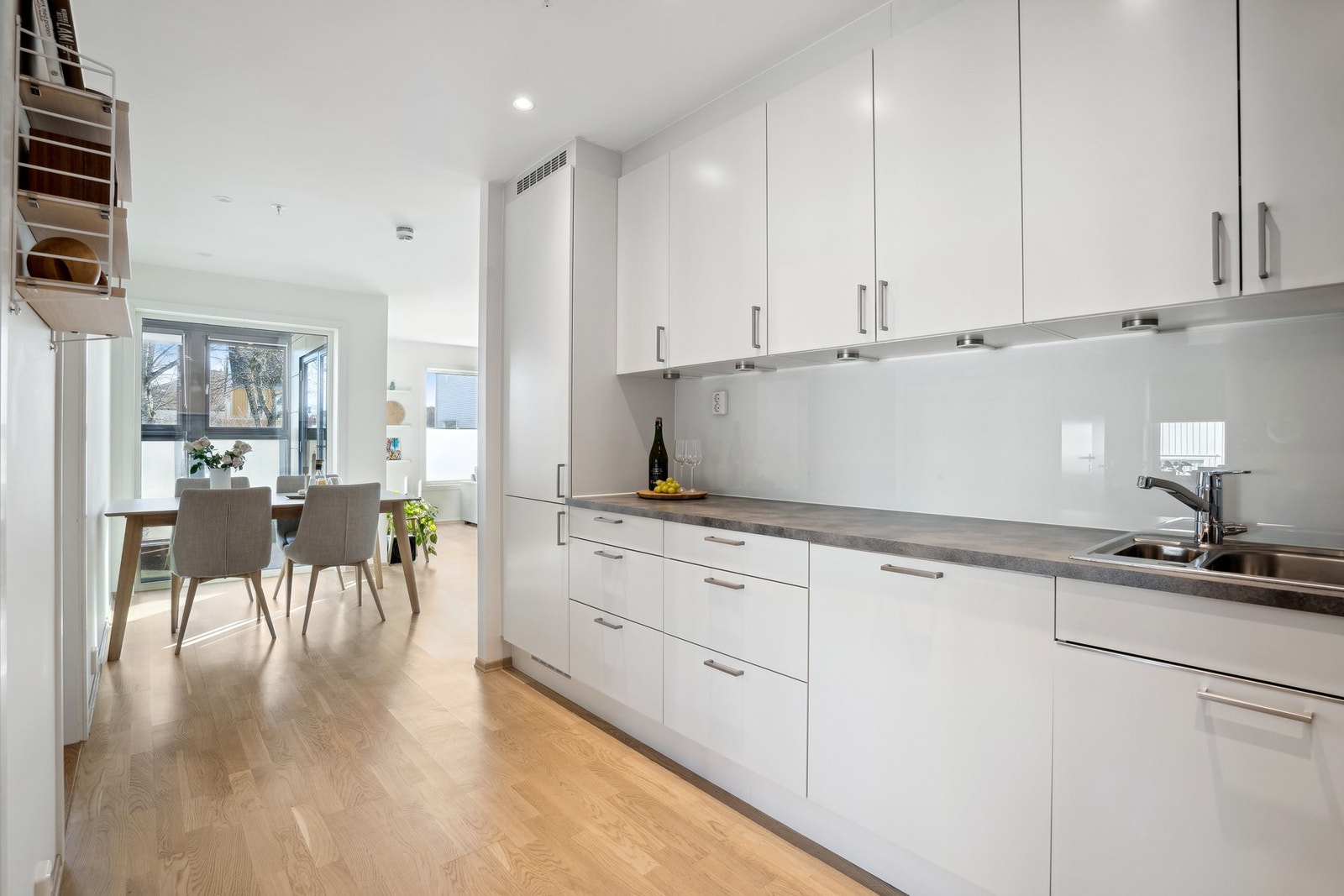 Leiligheten har ventilasjon av typen balansert, noe som bidrar til et godt inneklima! Galleribilde