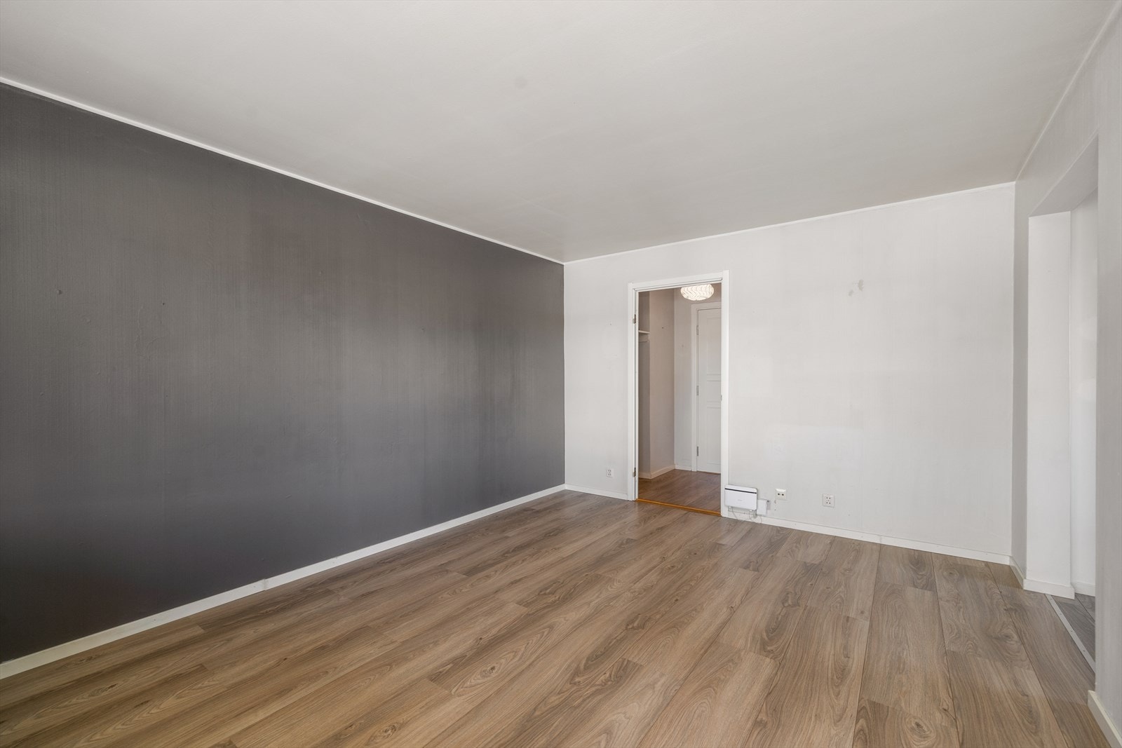 Skien boligbyggelag opplyser at borettslagets kabel tv og internett leveres av Viken Fiber AS, og er inkludert i felleskostnadene. Galleribilde