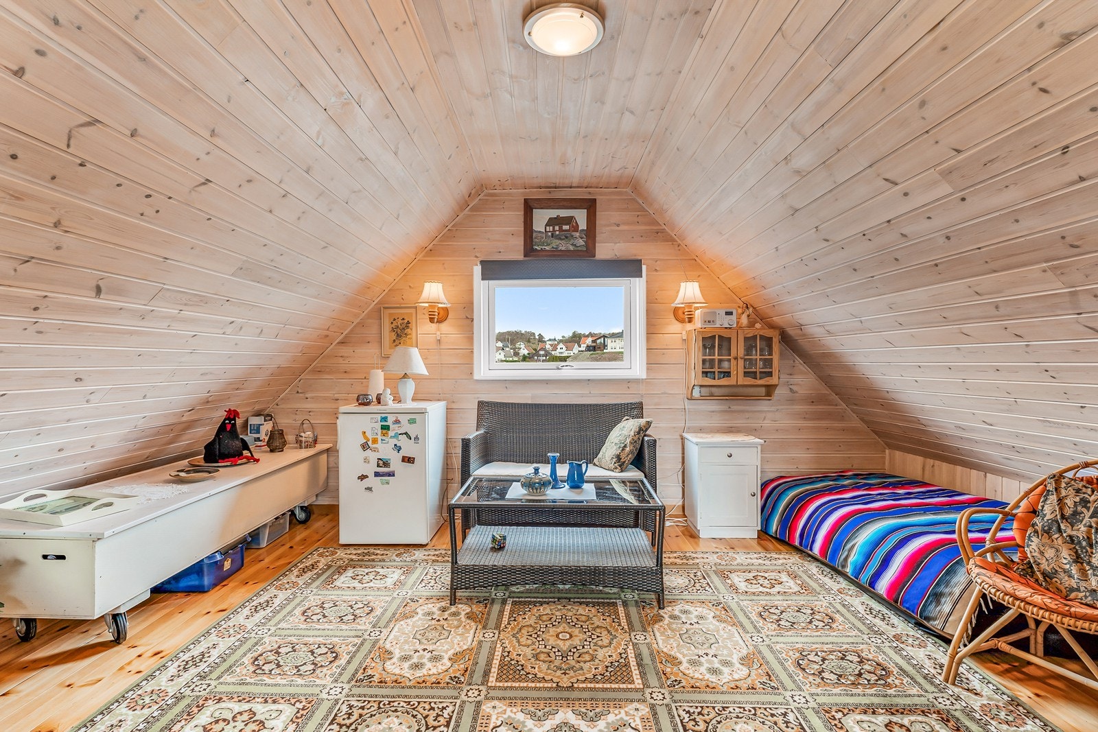 Trivelig loftsrom. Galleribilde