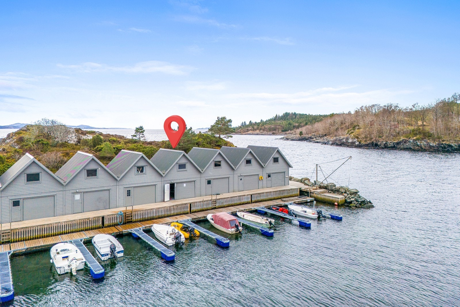 Velkommen til Grunnavågen - Presentert av Eiendomsmegler Vest v/ Gudny Eldøy Kydland. Galleribilde