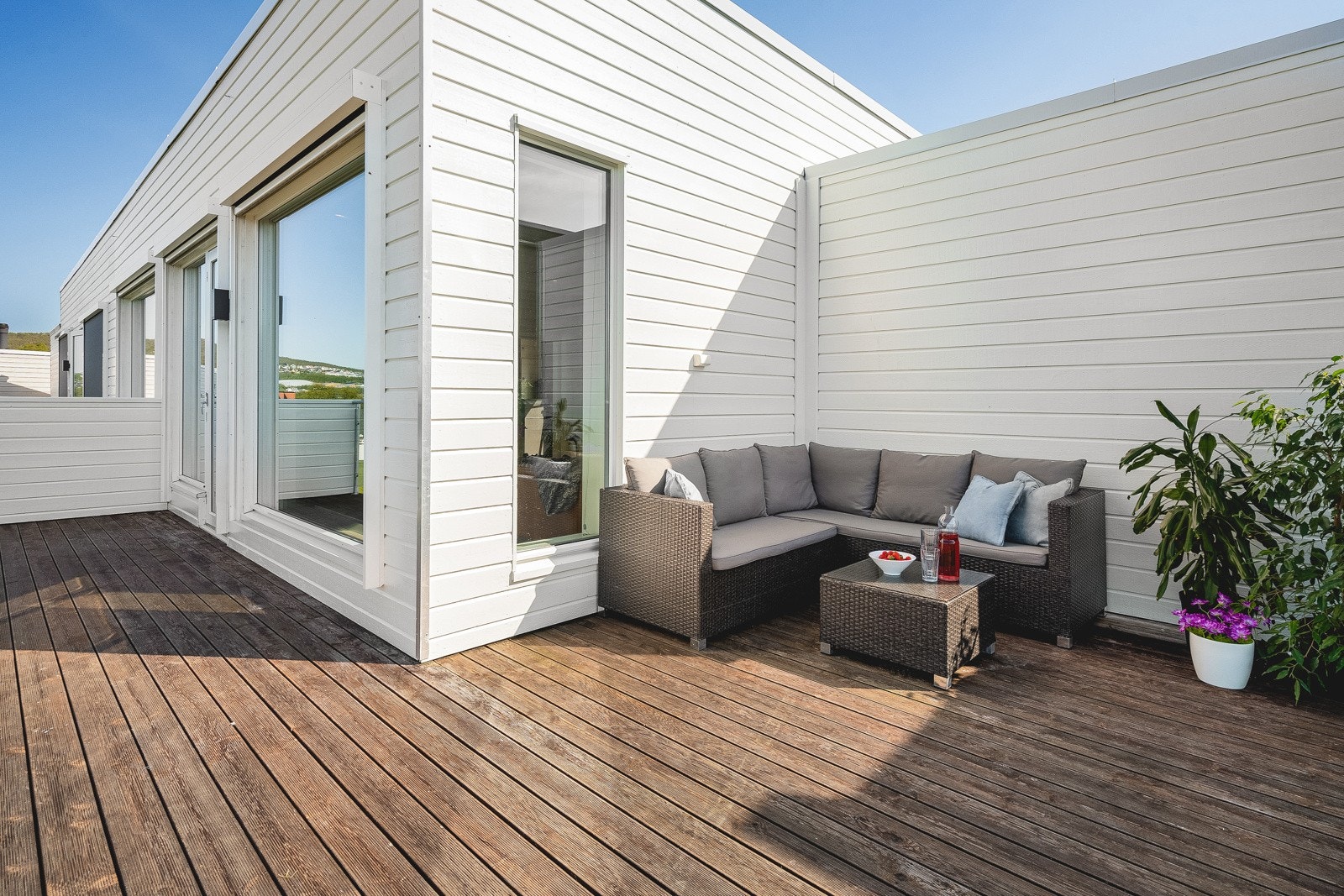 God plass til ønsket utemøblement og grill. Galleribilde