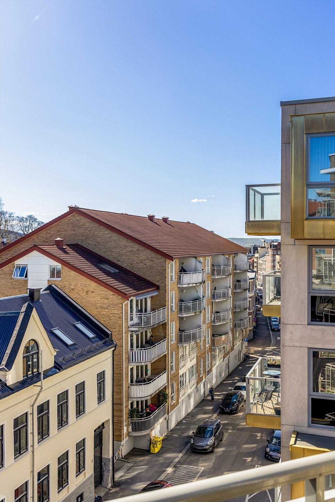 Balkongen har fin utsikt og gode solforhold. Galleribilde