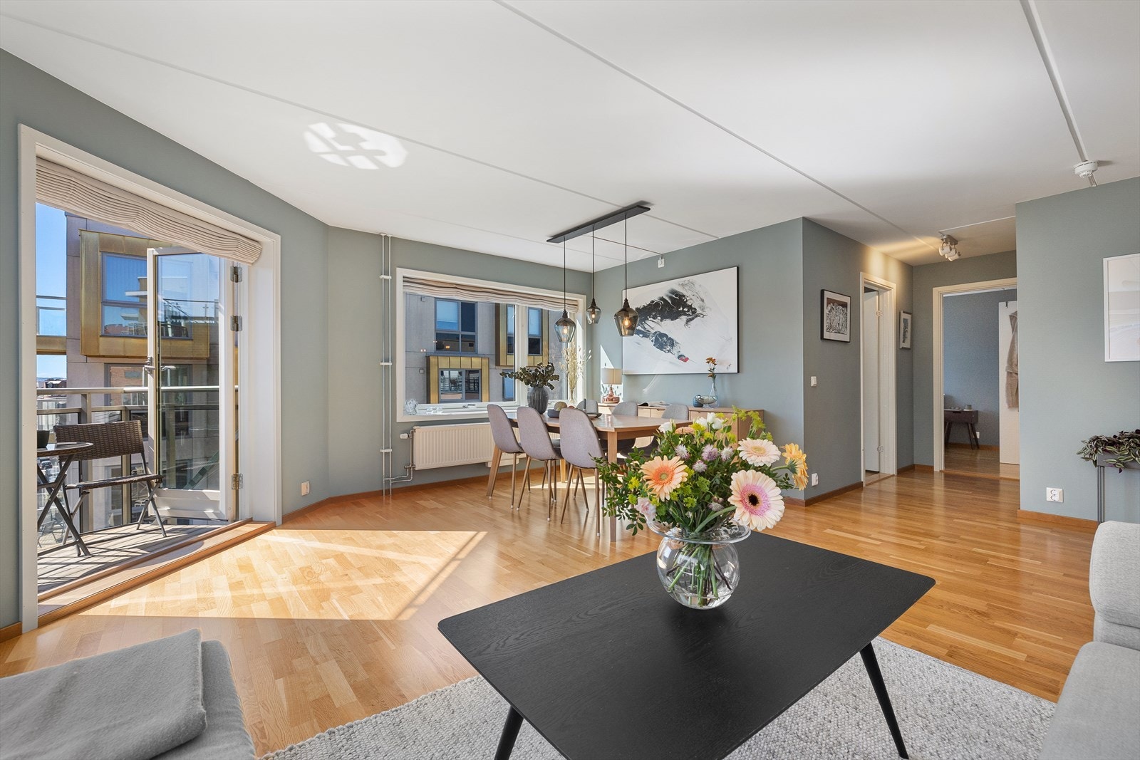 Leiligheten har en fin og innbydende stue. Galleribilde