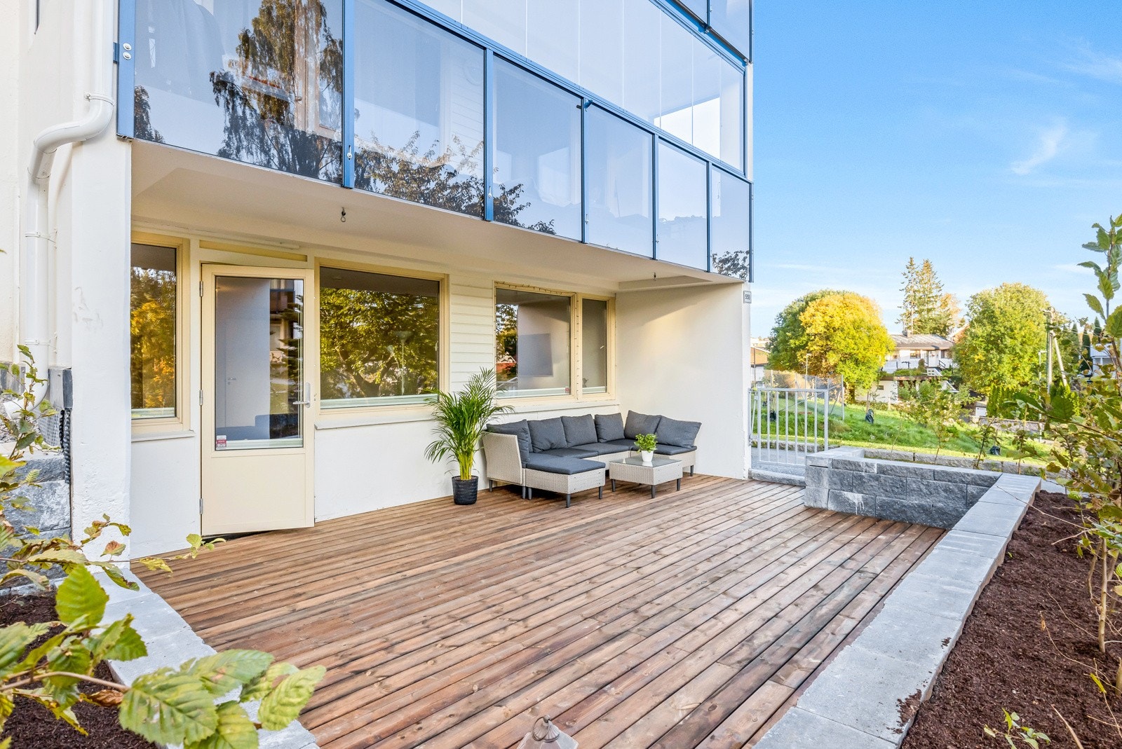 PrivatMegleren v/ Daniel Bigom har gleden av å presentere en unik og stor 2-romsleilighet fra 2019 i et herlig boligfelt! Galleribilde