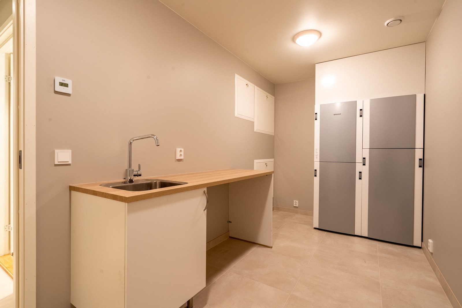 Vaskerom i sokkeletasje Galleribilde