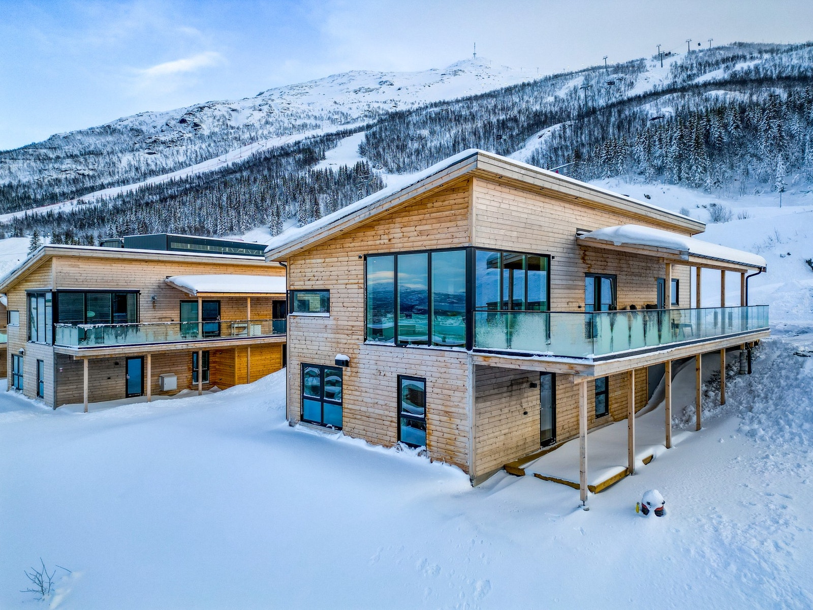 Boligen er nyoppført av anerkjente Narvik Bygg, med gjennomgående høy kvalitet. Galleribilde