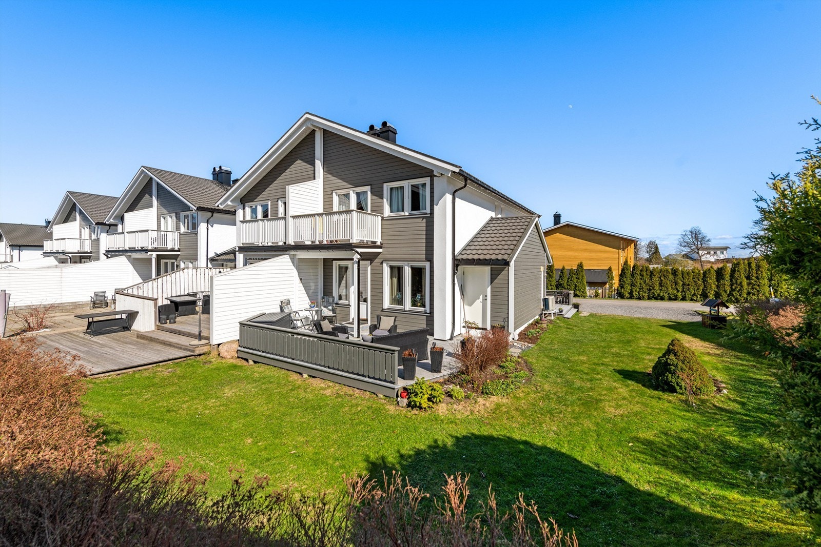 Krogsveen v/Vindum har gleden av å ønske velkommen til Frydenlund 45A! Galleribilde