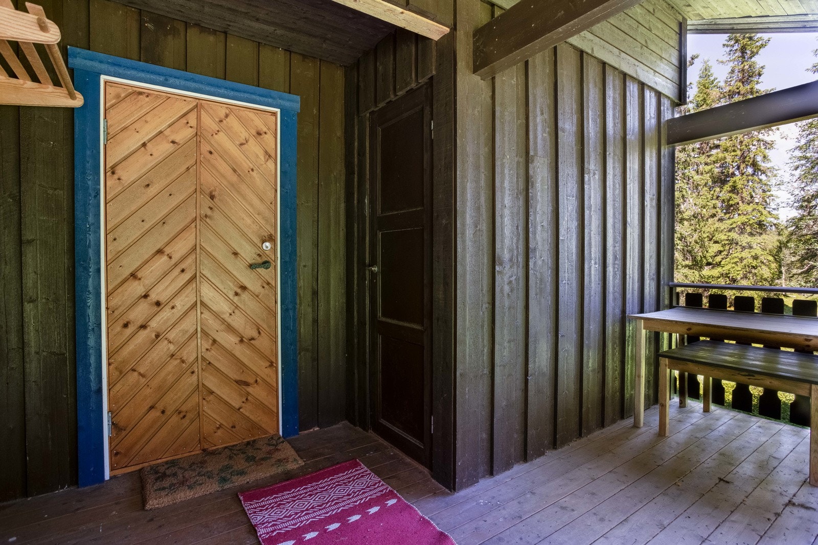 Dels overbygget inngangsparti. Galleribilde