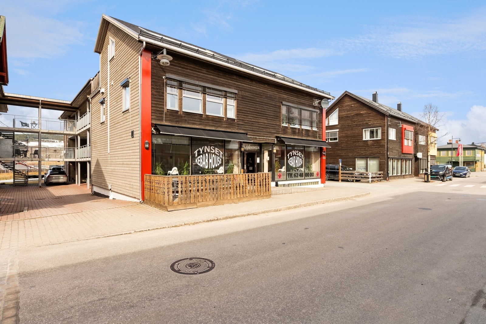 Leiligheten ligger i 2. og 3. etasje, og har gangavstand til byens fasiliteter Galleribilde