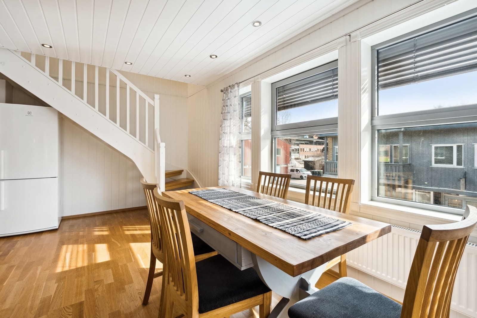 Leiligheten fremstår velholdt, med lite slitasje Galleribilde