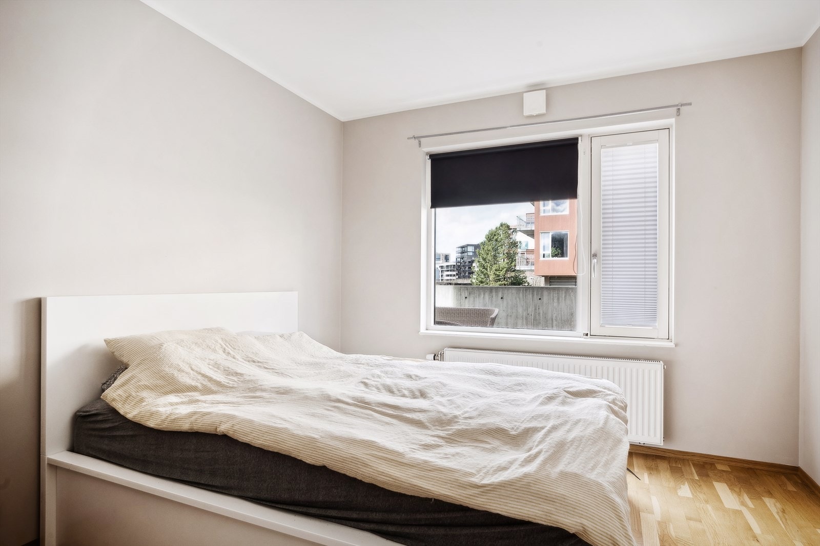 Utleiedelen har to soverom på henholdvis 9,8 og 9,6 kvm. Galleribilde
