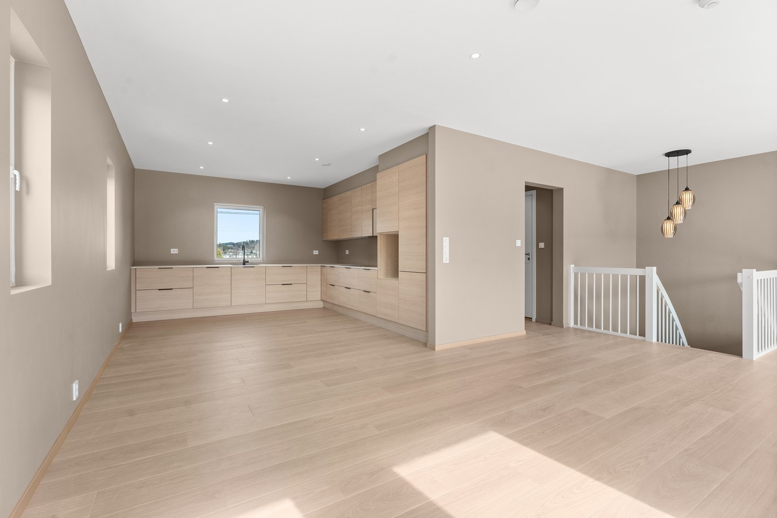 Tidløs kjøkkeninnredning fra AUBO Galleribilde