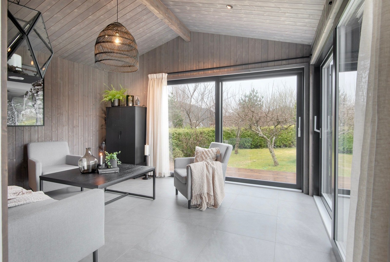 Hagestue med god plass til ønsket møblering. Galleribilde