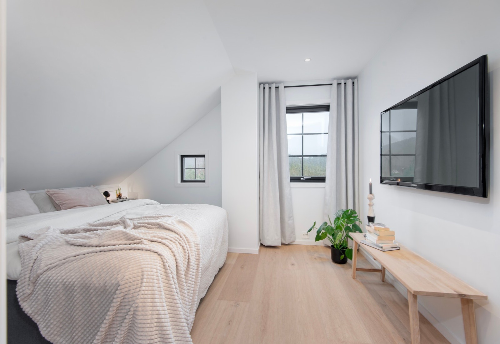 Soverom på loft. Galleribilde