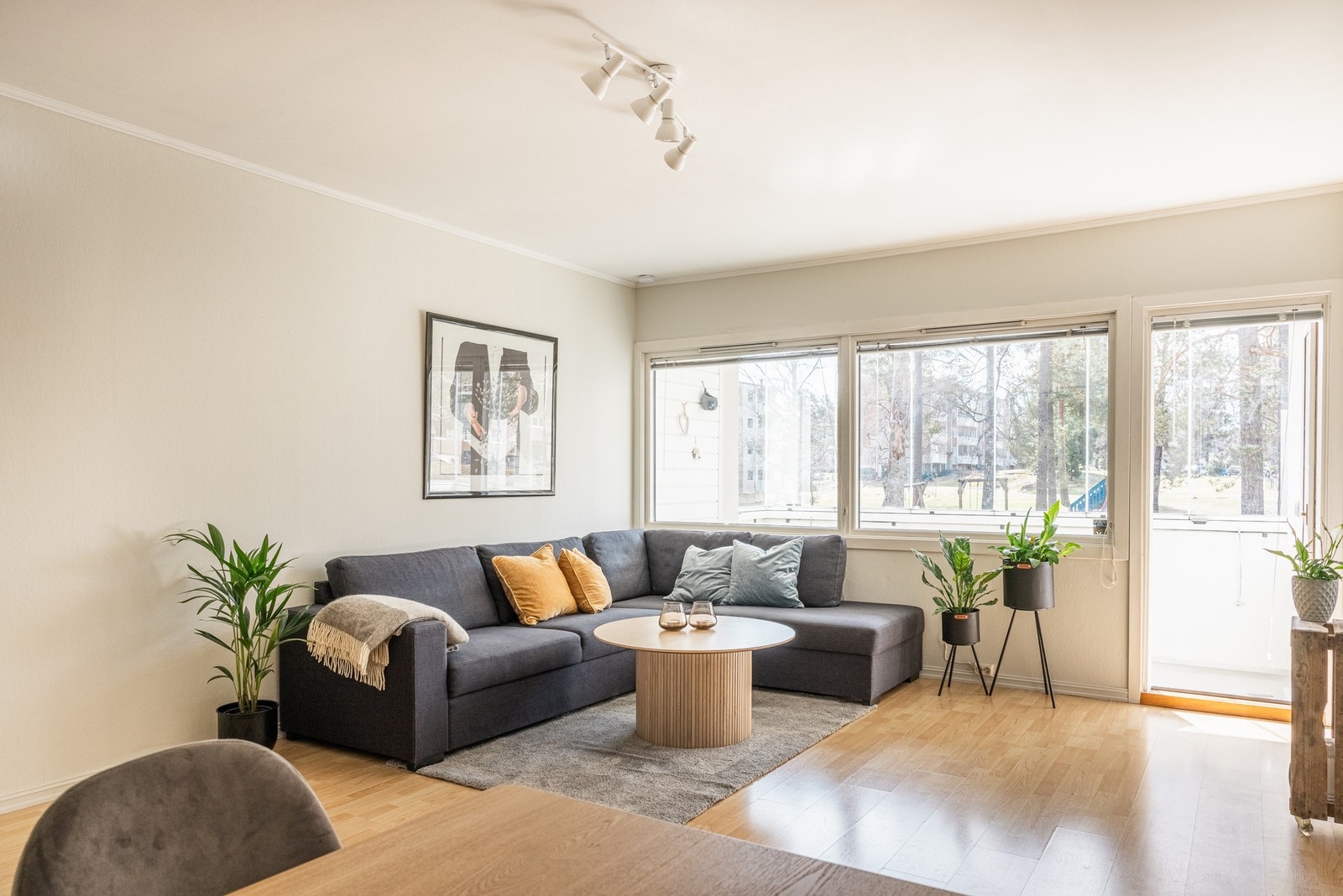 Haraløkka 36 presenteres av daglig leder Tommy Stensrud v/Boa Eiendomsmegling. Galleribilde