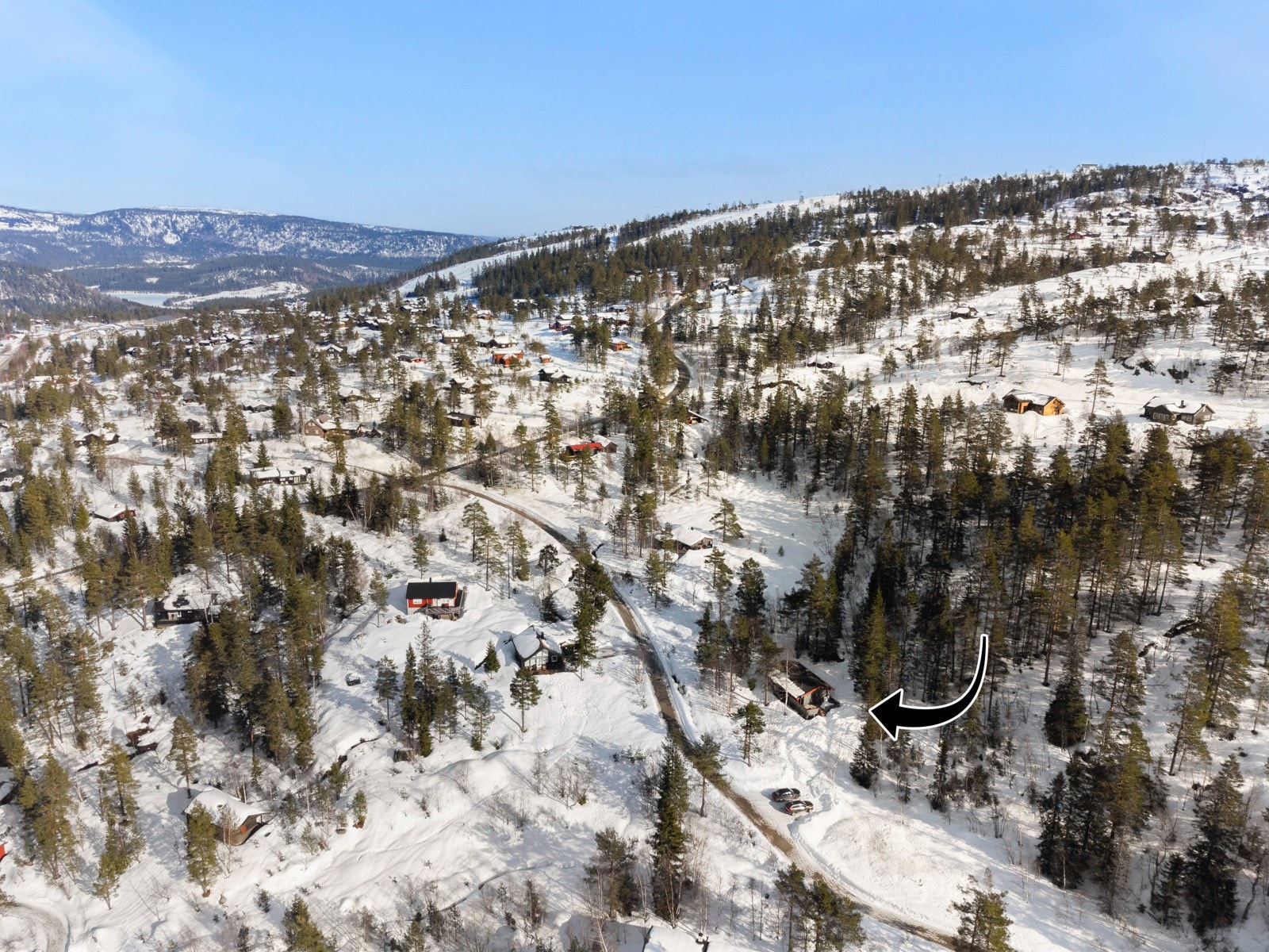 Hytta har beliggenhet på Bleka, som er et attraktivt, rolig og sentralt hyttefelt på Gautefall Galleribilde