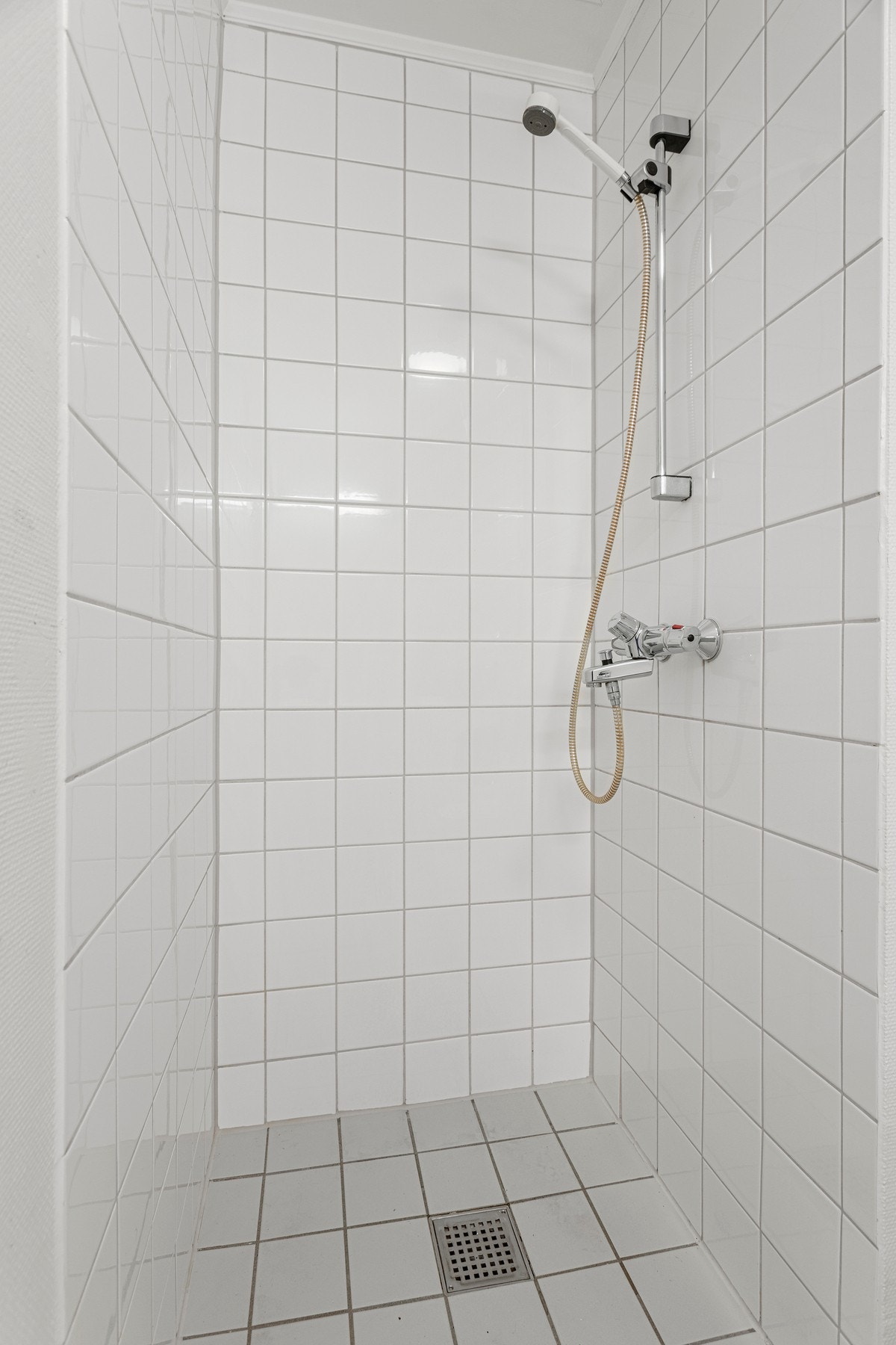 Åpen dusjløsning. Galleribilde