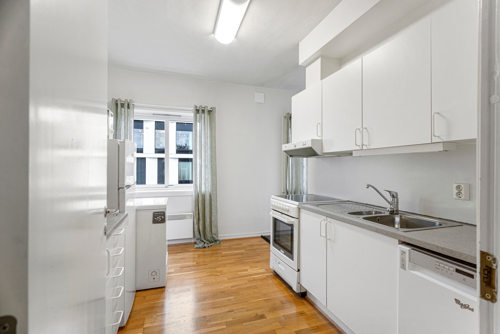 Kjøkken - ca 12,5 kvm. Galleribilde