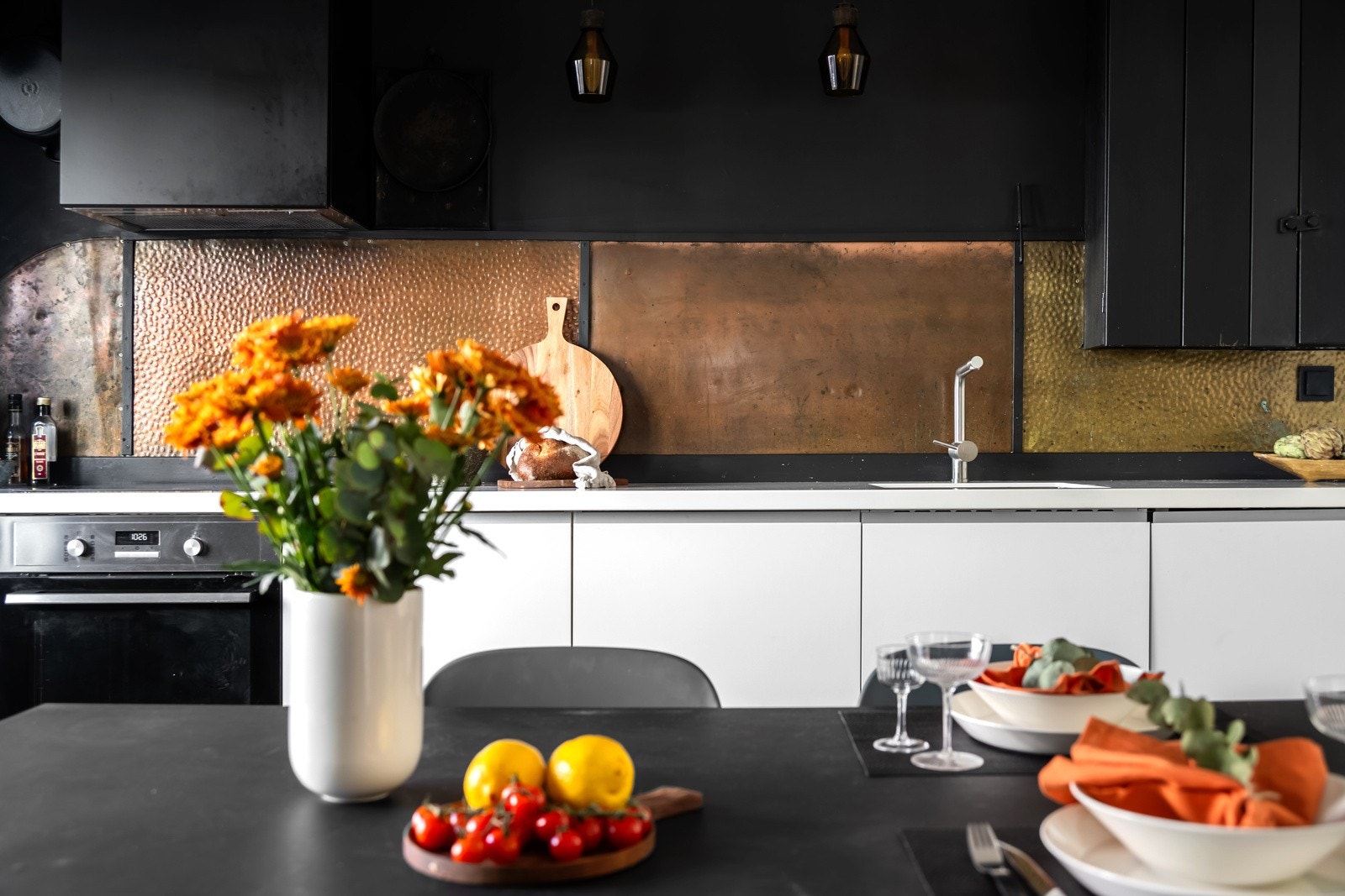 Stilig og tøft kjøkken. Galleribilde