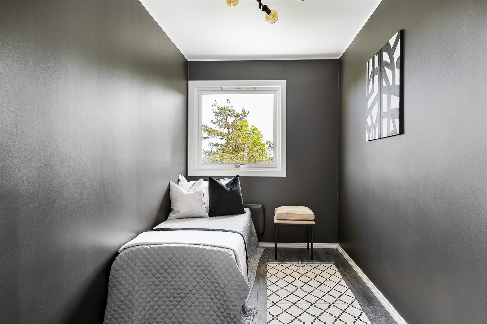 Barnerommene er av tilnærmet identisk størrelse. Galleribilde