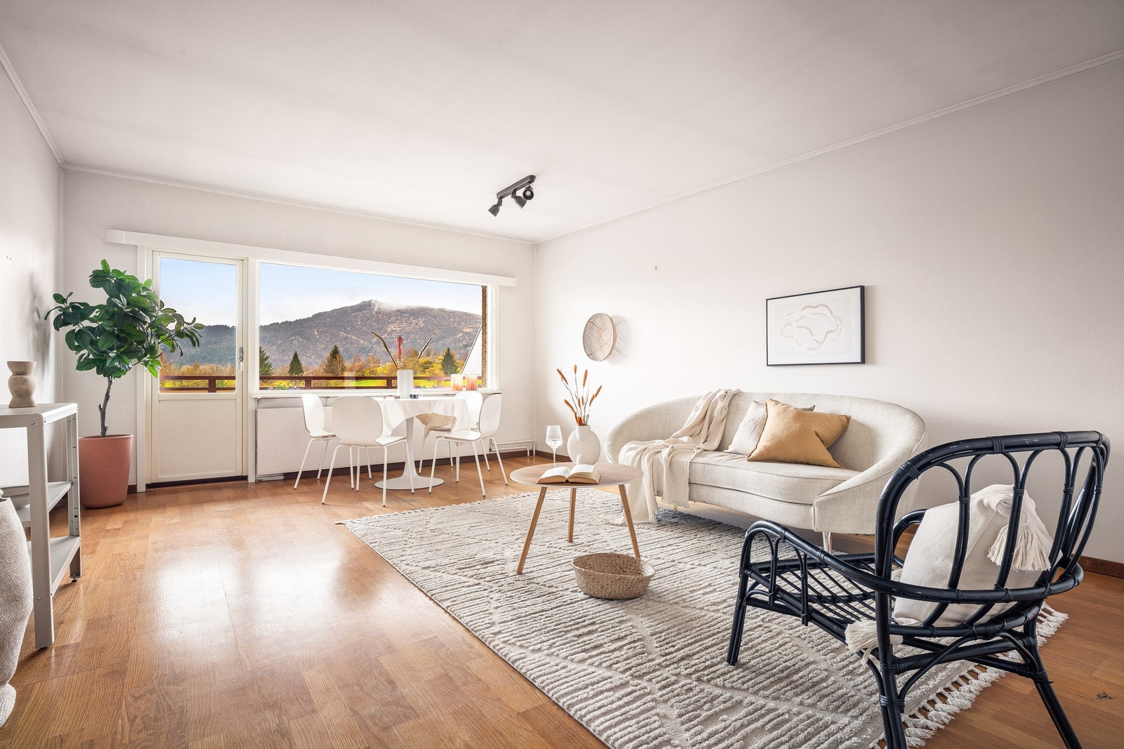 Romslig 2-roms leilighet med sentral og attraktiv beliggenhet på Landås! Galleribilde