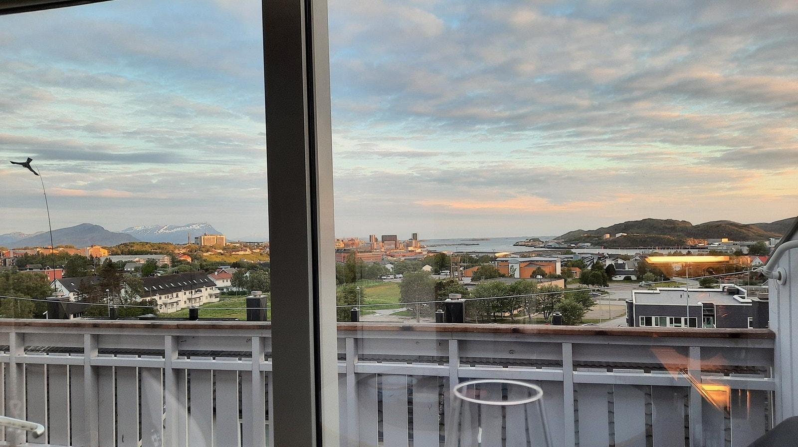 Utsikten fra leiligheten er upåklagelig Galleribilde