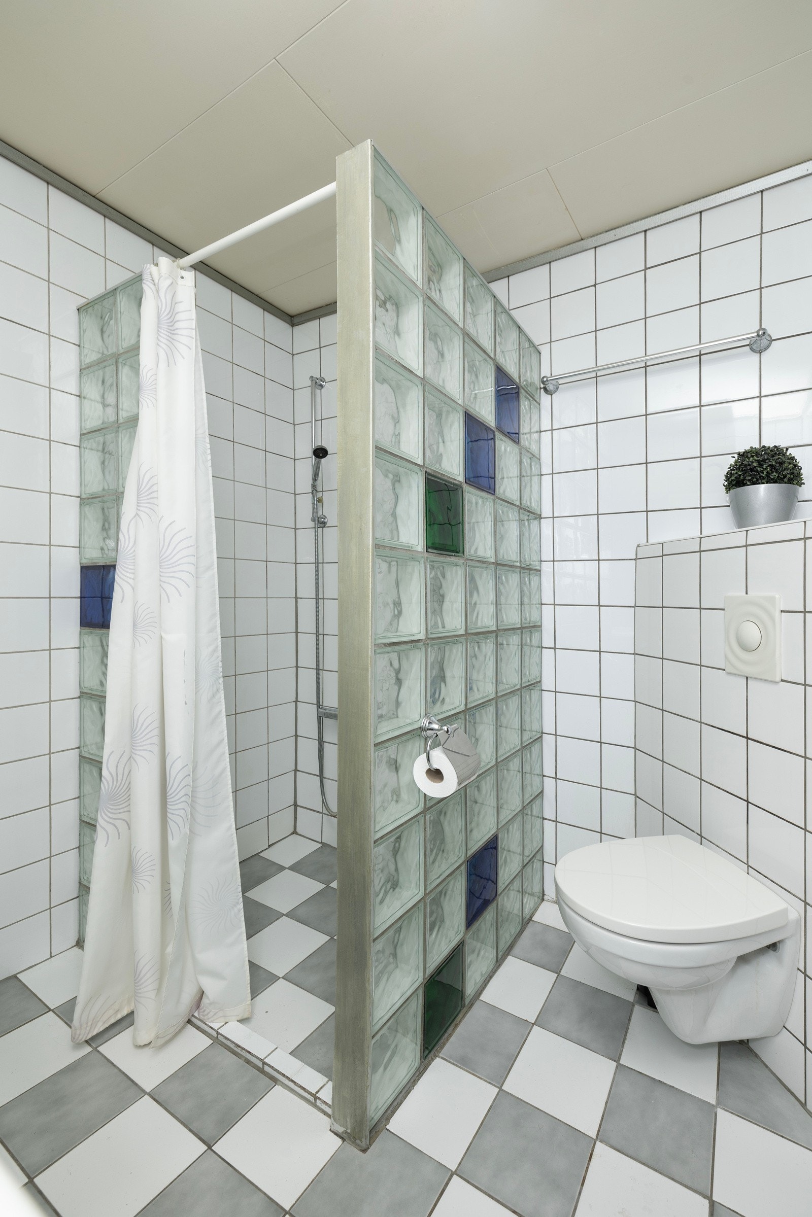 Vegghengt wc Galleribilde