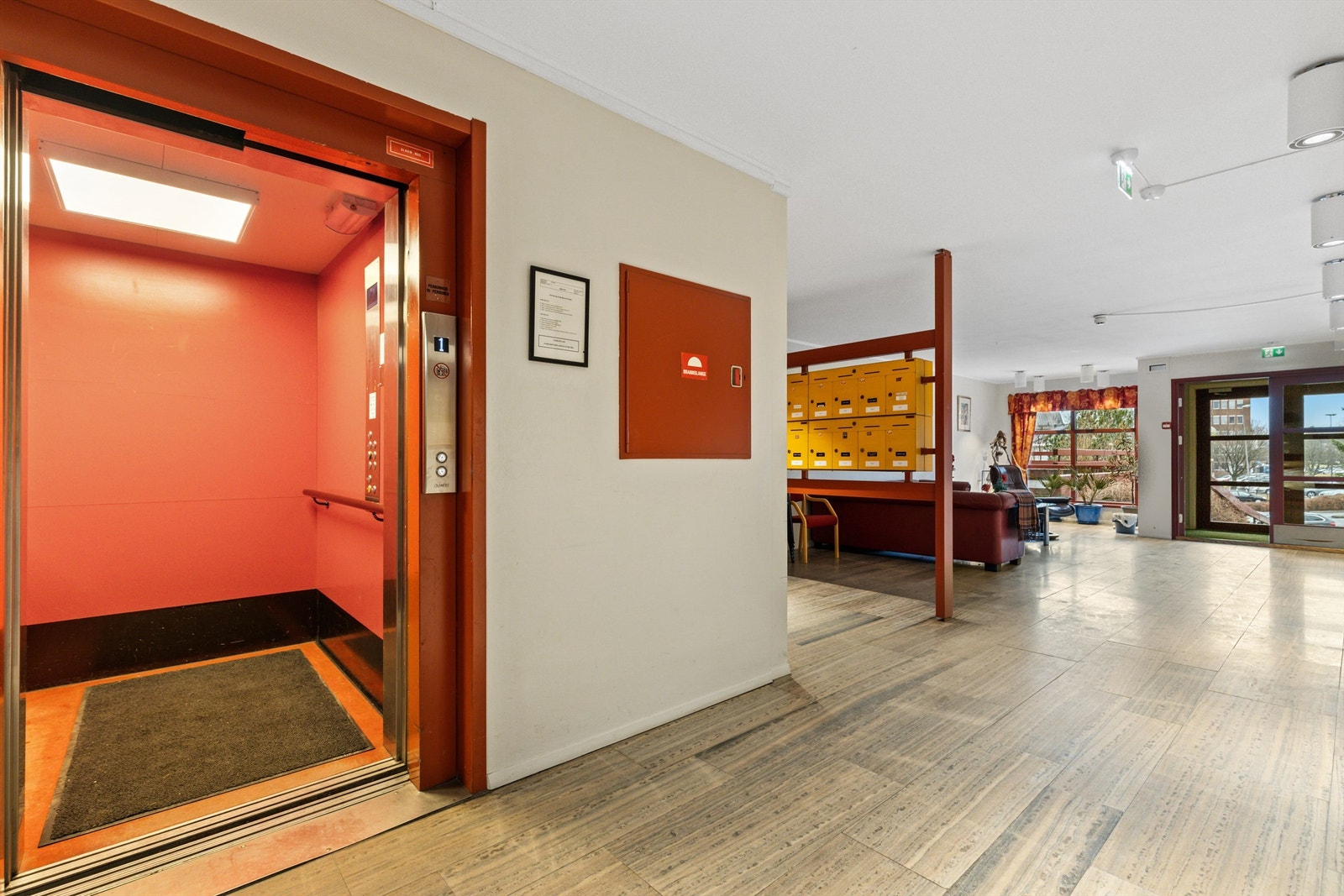 Heis i bygget Galleribilde