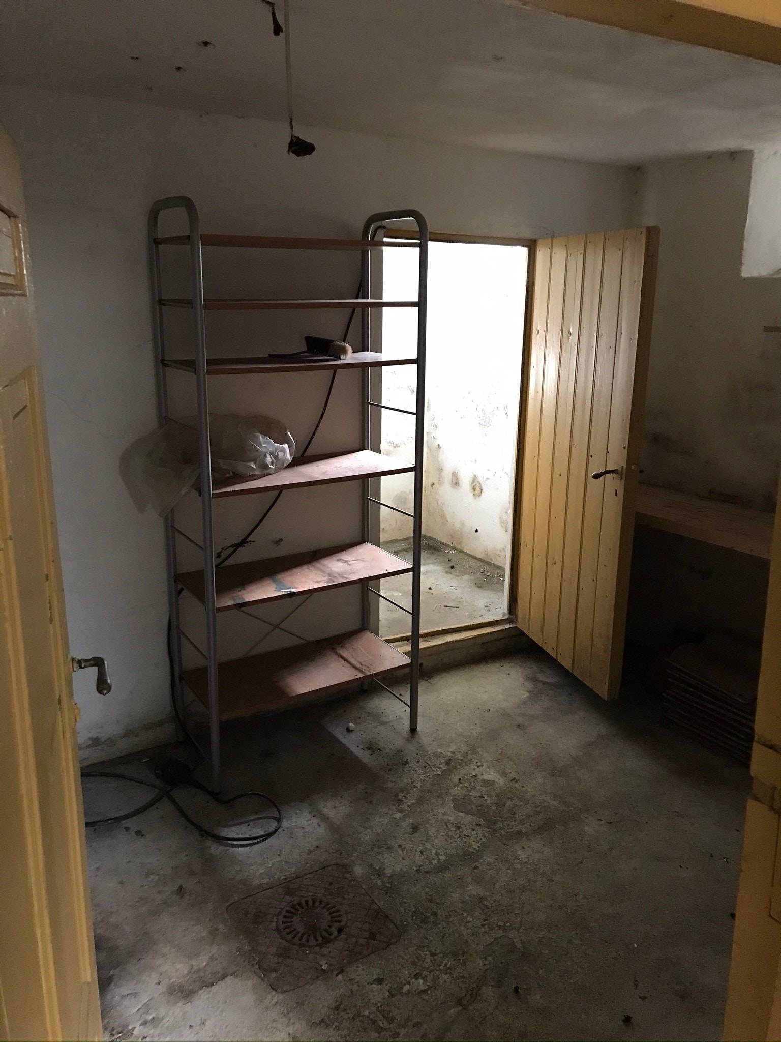 Praktisk bod i kjelleren Galleribilde