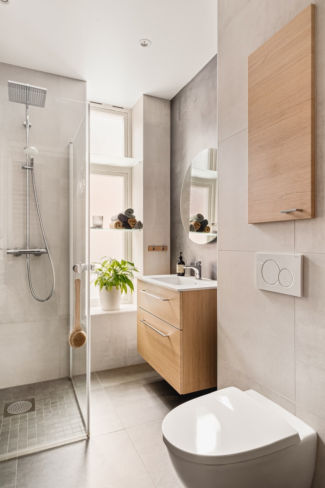 Nedsenket himling med downlights. Galleribilde