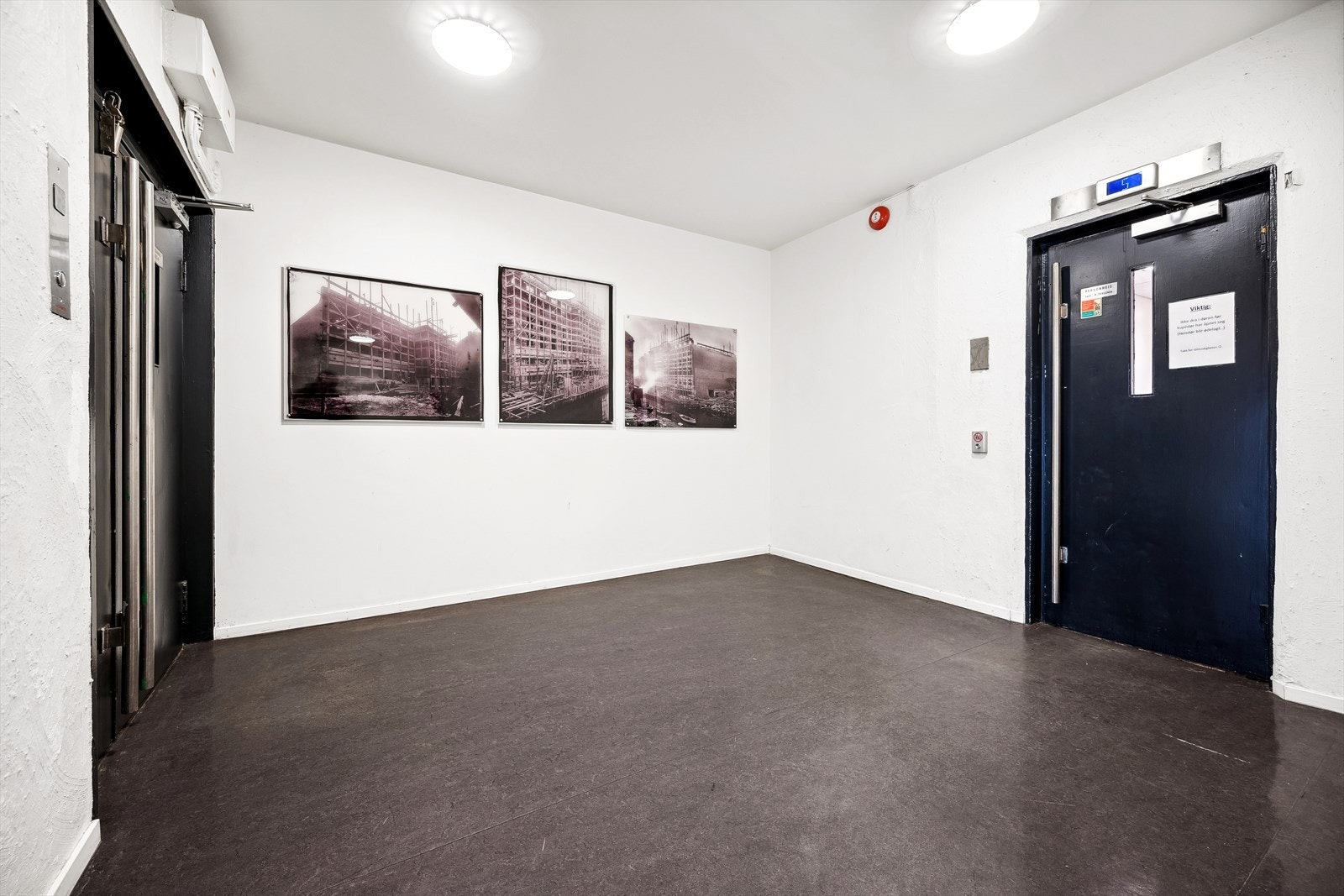 Det er heisadkomst opp til 5. etasje. Galleribilde