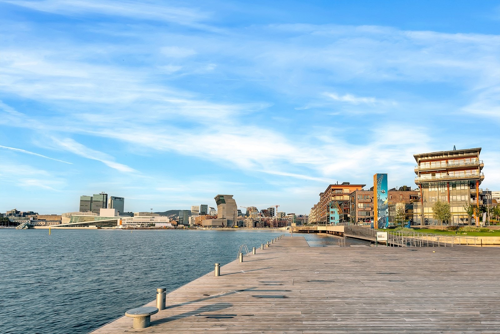 Gode tur- og joggemuligheter langs havnepromenaden til Bygdøy via Vippetangen, Aker Brygge m.m. Galleribilde
