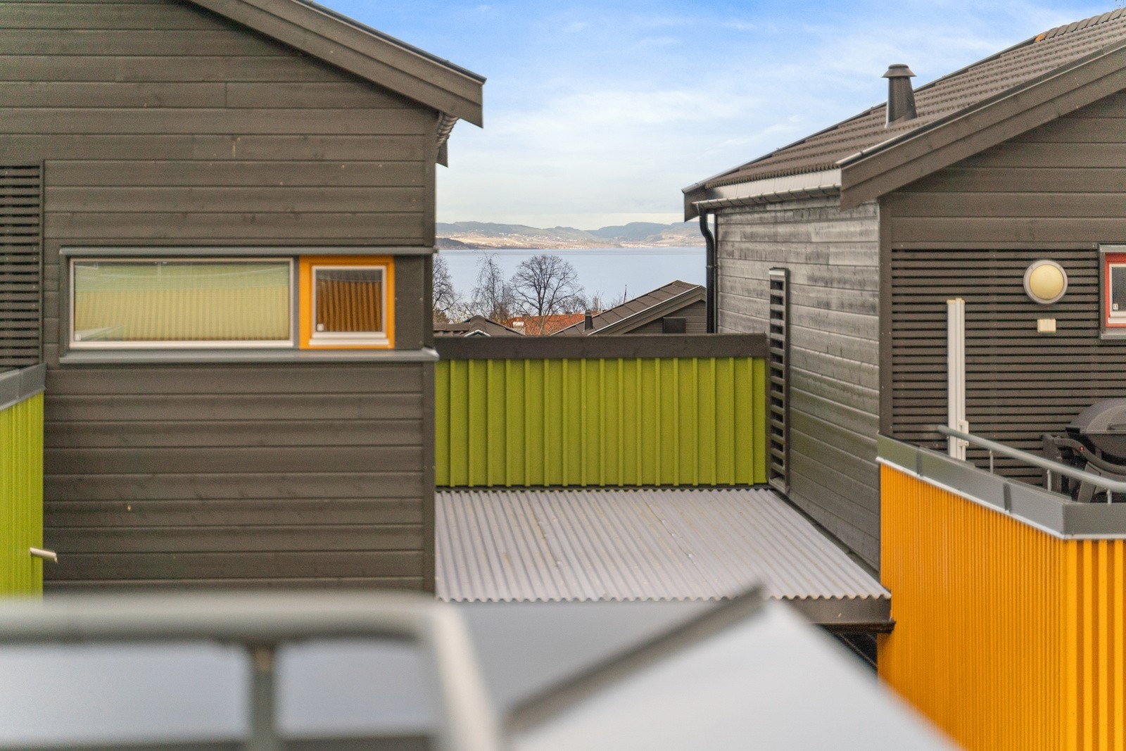 Fjordutsikt fra terrassen. Galleribilde